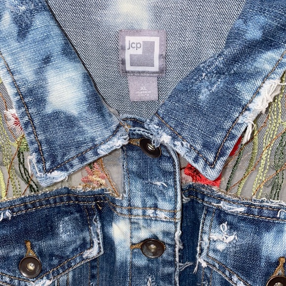 Custom Tie Dye Bleached & Distressed Denim/Jean Jacket with Embellished Tulle XL - Picture 5 of 12
